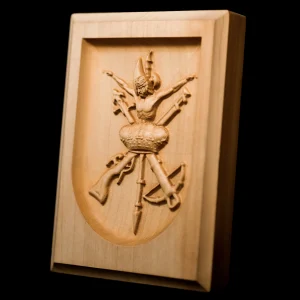 emblema de la legion española en madera